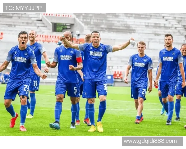 周一卡尔斯鲁厄对阵汉堡精彩直播全程回顾与赛后分析